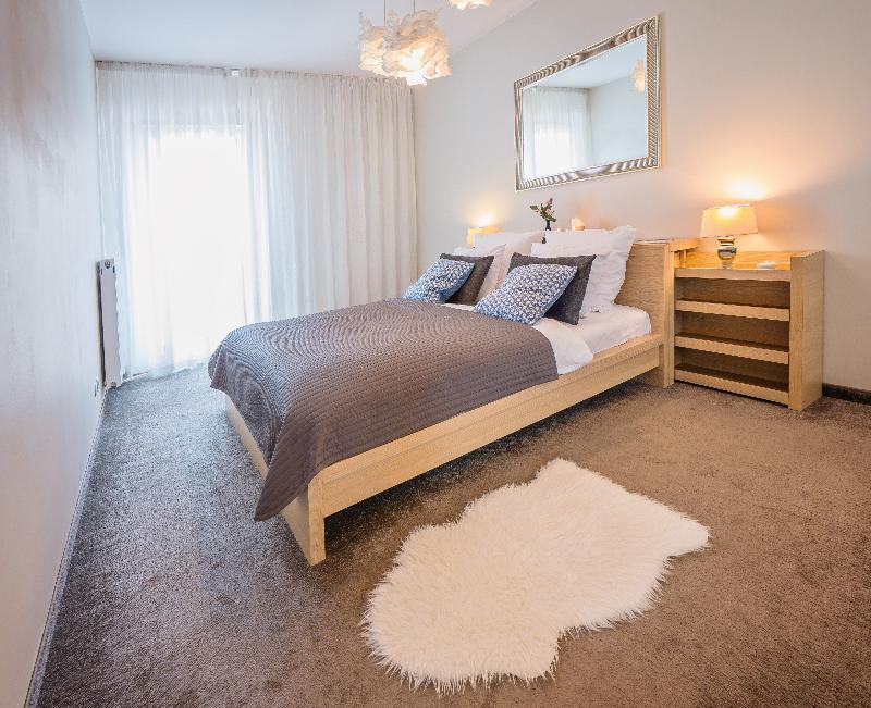 Apartamenty Design Centrum-Garbary Street Познань Экстерьер фото